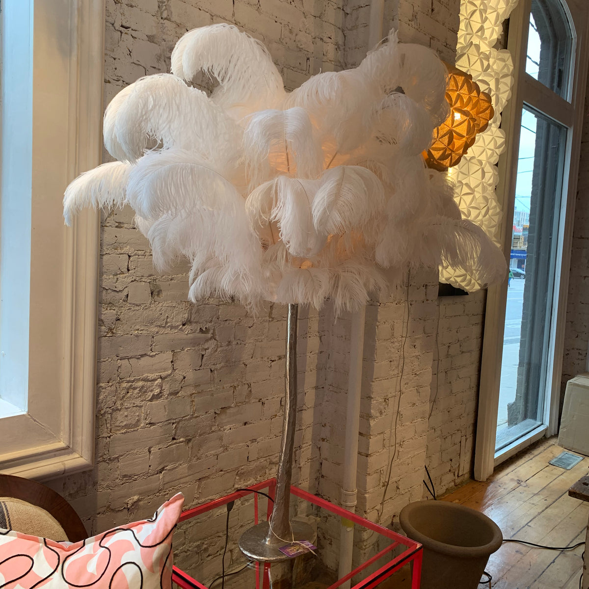 OSTRICH FEATHER LAMP